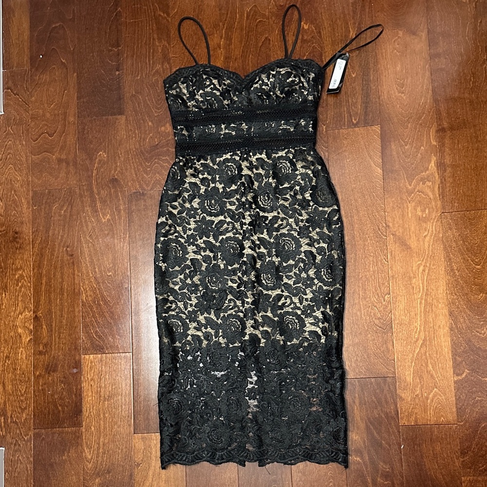 Xscape Black and Cream Lace Midi Dress